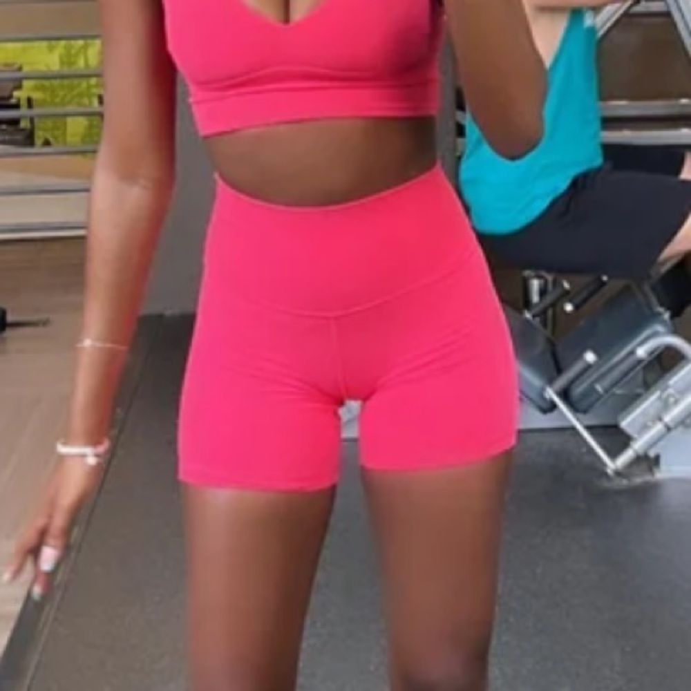 NWT lululemon align HR short 6” lipgloss pink size 6 small double lined